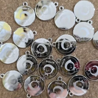 (งานสั่งทำ ขั้นต่ำ 10 ชิ้นต่อแบบ) จี้โลหะทรงกลม 10/18/30mm SILVER สำหรับติดแบรนด์ Handmade DIY