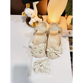 รองเท้าCrocs ทรงบัลเลต์ สีครีมแท้เมคอินเวียดนาม ฟรีตัวติด!!!!