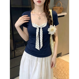 Beryl เสื้อผู้หญิงคอเหลี่ยมแขนสั้นลายจุดมีเชือกผูก