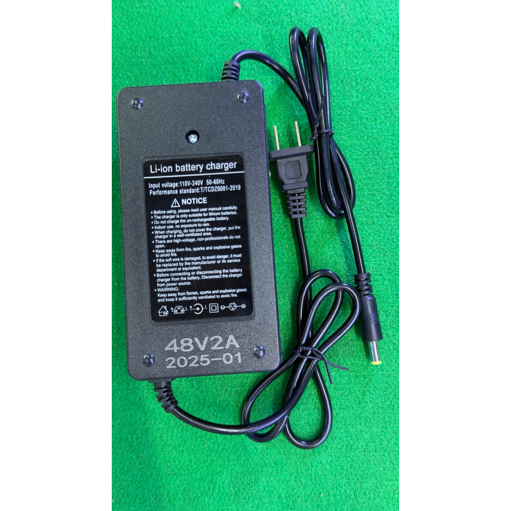 เครื่องชาร์จแบตเตอรี่ลิเธียมสำหรับรถยนต์ไฟฟ้า 48V -54.6V/2Aโดยเฉพาะ (54.6V 2A, แบตเตอรี่ลิเธียมไตรนา