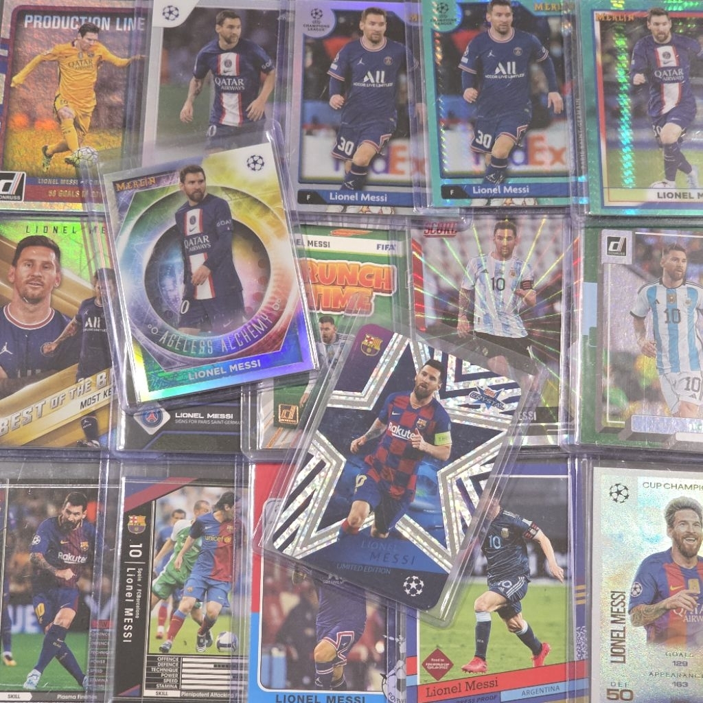 การ์ดฟุตบอล​ Lionel​ Messi​ ใบสี และ ใบINSERT