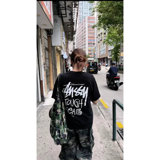 BASIC S1TUSSY TEE คลาสสิกสีดำแปดบิลเลียดพิมพ์ลายเสื้อยืดแขนสั้นคอกลมหลวมสำหรับผู้ชายและผู้หญิง