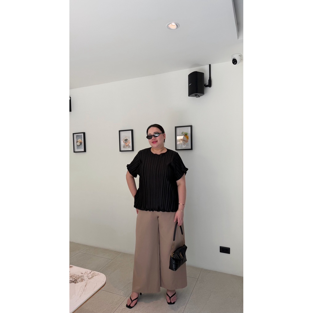 kate trouser สีน้ำตาล sizeL มีตัวเดียวของใหม่ Lada brand