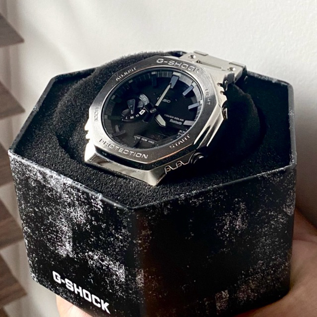 นาฬิกา G-SHOCK ของแท้ 100% รุ่น GM-B2100D-1A สภาพใหม่มือสอง ไม่มีตำหนิ อุปกรณ์ใบเสร็จครบ