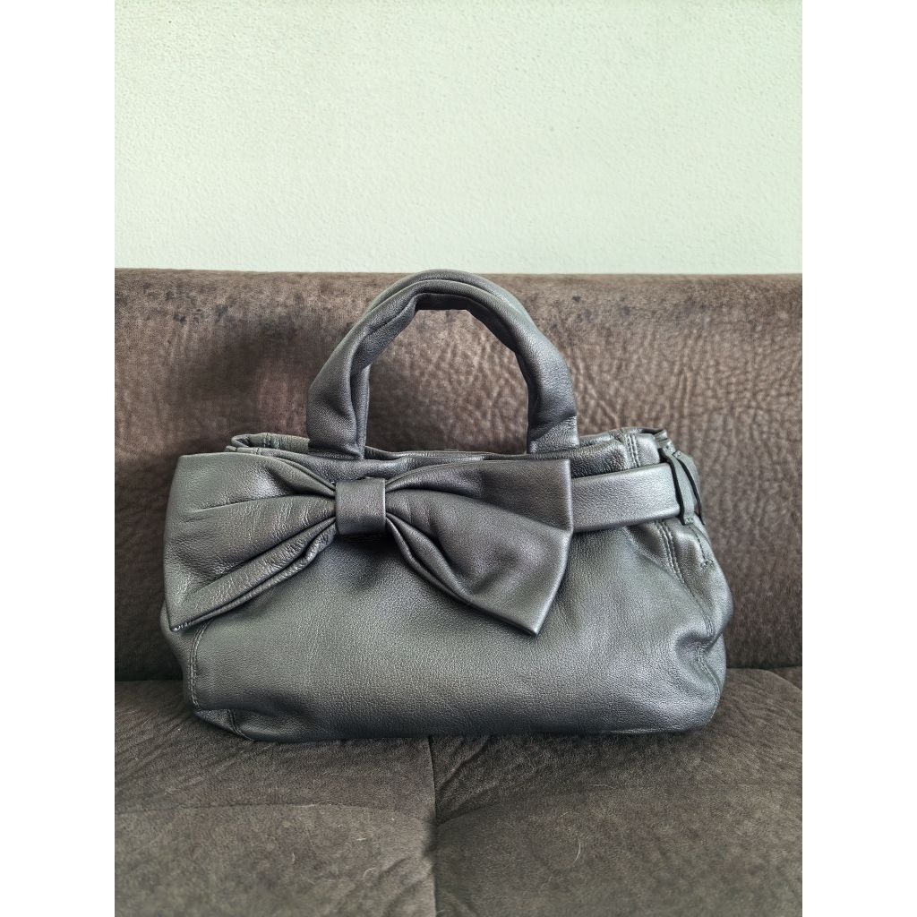กระเป๋าถือ DKNY 👜 น่ารักมาก