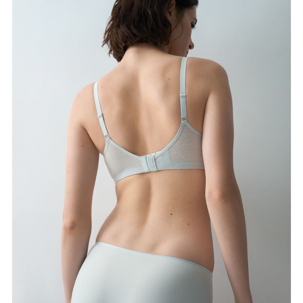 Triumph เสื้อชั้นในไม่มีโครง รูปแบบ Sculpt รุ่น Sheer Breeze HU รหัส 10229994 สีเทาอ่อน 00QX — صورة 3