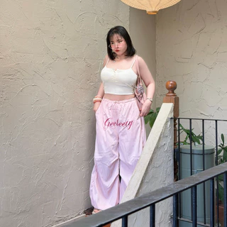 Rosé Pants กางเกงโรเซ่❤️‍🔥✨ กางเกงทรงขาใหญ่ผ้าร่ม สกรีนโลโก้สุดเท่ เสื้อผ้าสาวอวบอ้วน | Geebeety