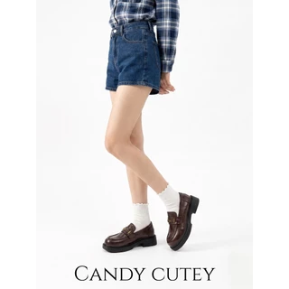 CandyCutey รองเท้าโลฟเฟอร์สไตล์อังกฤษผู้หญิง พื้นนุ่มเบาใส่สบาย โลโก้โลหะดีเทลพิเศษ สวมง่าย เข้ากับทุกชุด ทำงานประจำวัน