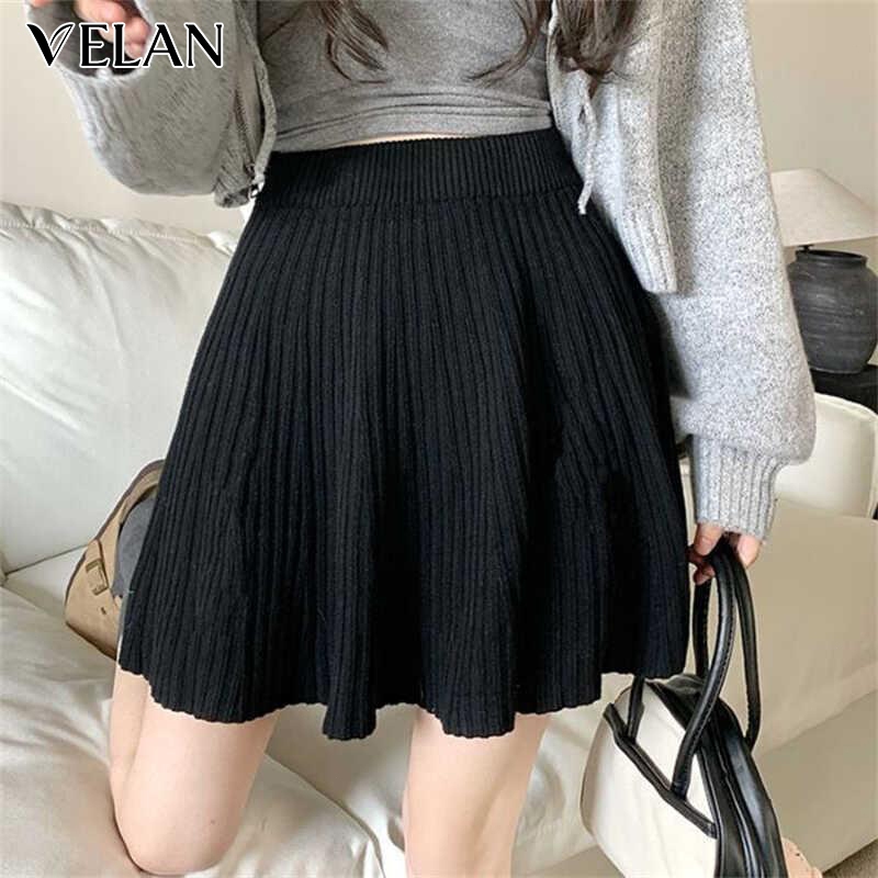 [พร้อมส่ง]กระโปรงสั้นผู้หญิง ผ้าไหมพรมแฟชั่น ใส่สบาย แมทช์ง่าย สไตล์เกาหลี