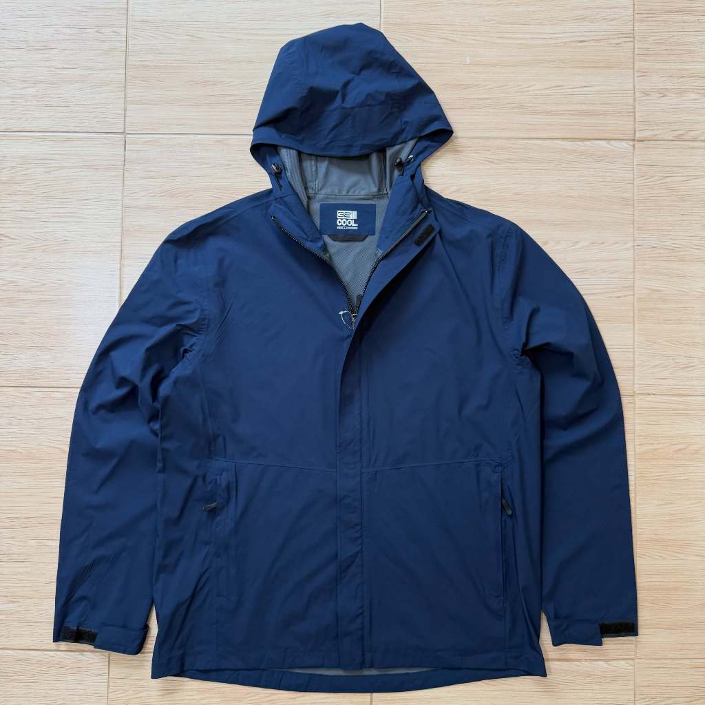 32 Degrees Men‘s Waterproof Jacket สภาพใหม่ ผ้าบาง กันน้ำ กันลม ปรับหมวก ปรับเอวได้ Sz L อก 24“ ยาว 