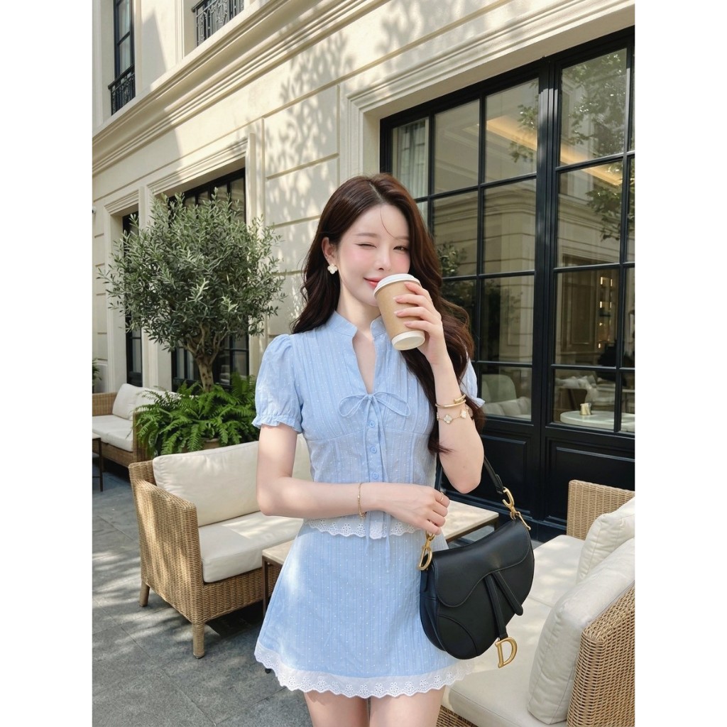 [LISA] W0001ชุดเซ็ตเสื้อคอจีนแขนตุ๊กตาดีเทลกระดุมหน้าสายผูกโบว์ลายโพกาดอทกระโปรงชายลูกไม้ ลุคคุณ ใส่ออกงาน ดินเนอร์