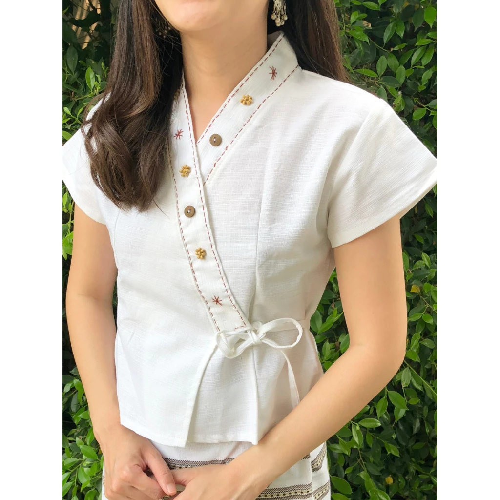 เสื้อผ้าฝ้าย เสื้อพื้นเมือง ป้ายปักไหม