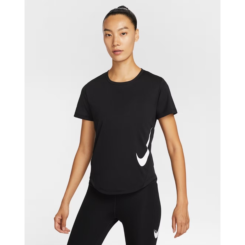 เสื้อวิ่งแขนสั้นผู้หญิง Nike Tempo Swoosh Run ของแท้ ป้ายไทย