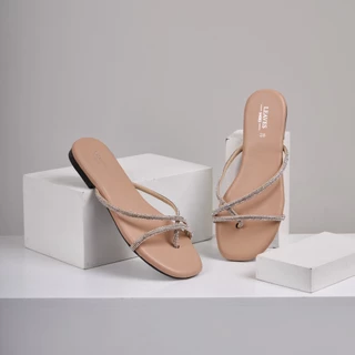 LEAVESSHOES รุ่น GALA รองเท้าแตะแฟชั่นผู้หญิง สายเพชร คริสตัลระยิบระยับ รองเท้าแตะหูคีบ ส้นแบน พื้นนุ่ม ใส่สบาย