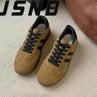 JSNBรองเท้าผ้าใบผู้หญิง สีขาว ลายทางดำ พื้นยาง ทรง Samba สไตล์วินเทจ ใส่สบาย，LN322