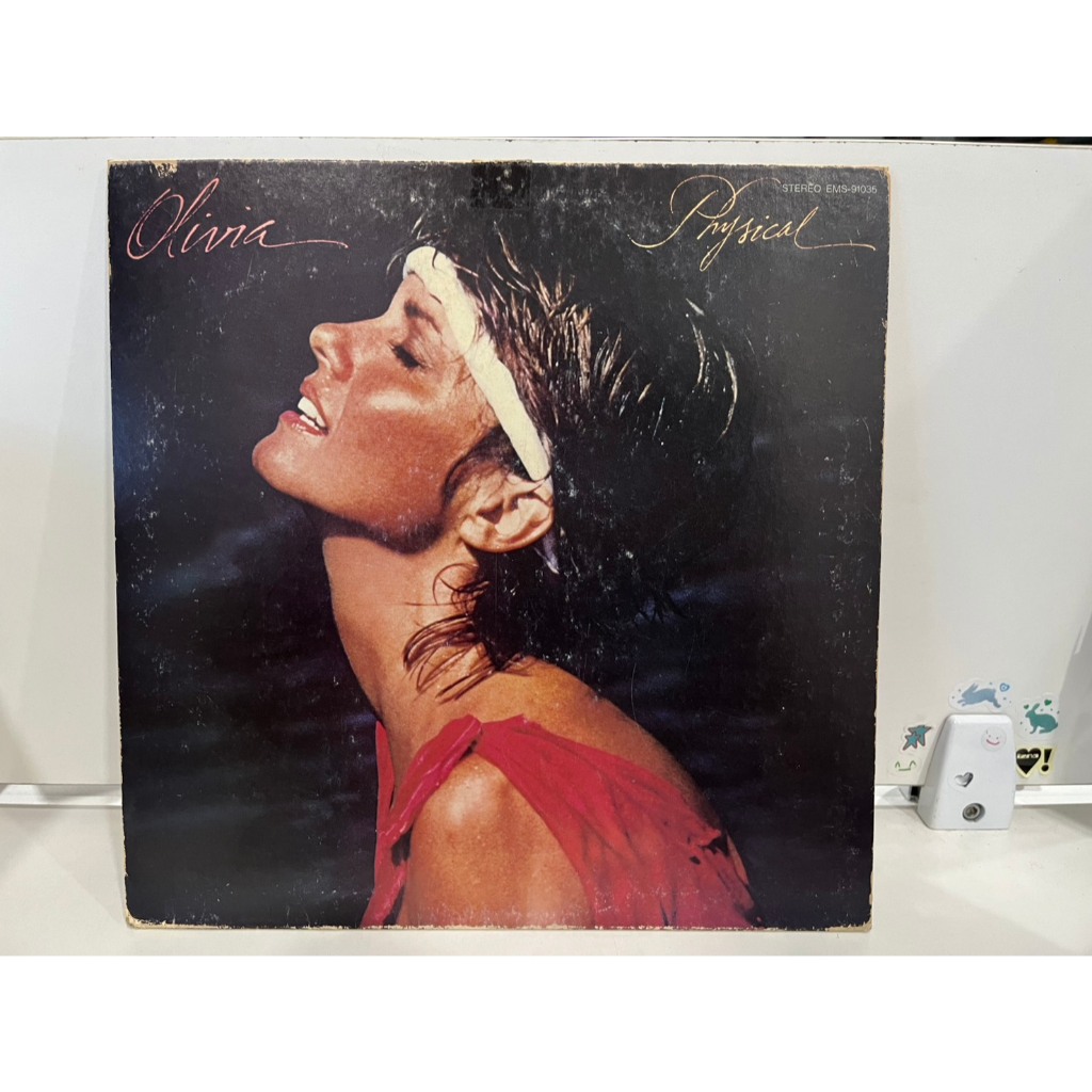 1LP Vinyl Records แผ่นเสียงไวนิล  OLIVIA NEWTON-JOHN “Physical”  (H9B7)