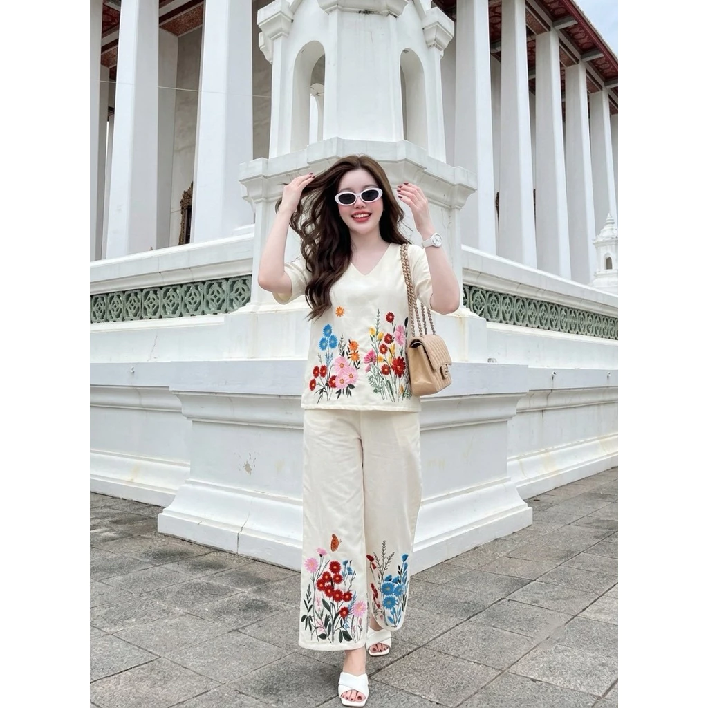 A1579 ชุดเซตเสื้อ + กางเกงขายาว ลินิน สีครีม ปักดอกไม้สีสัน