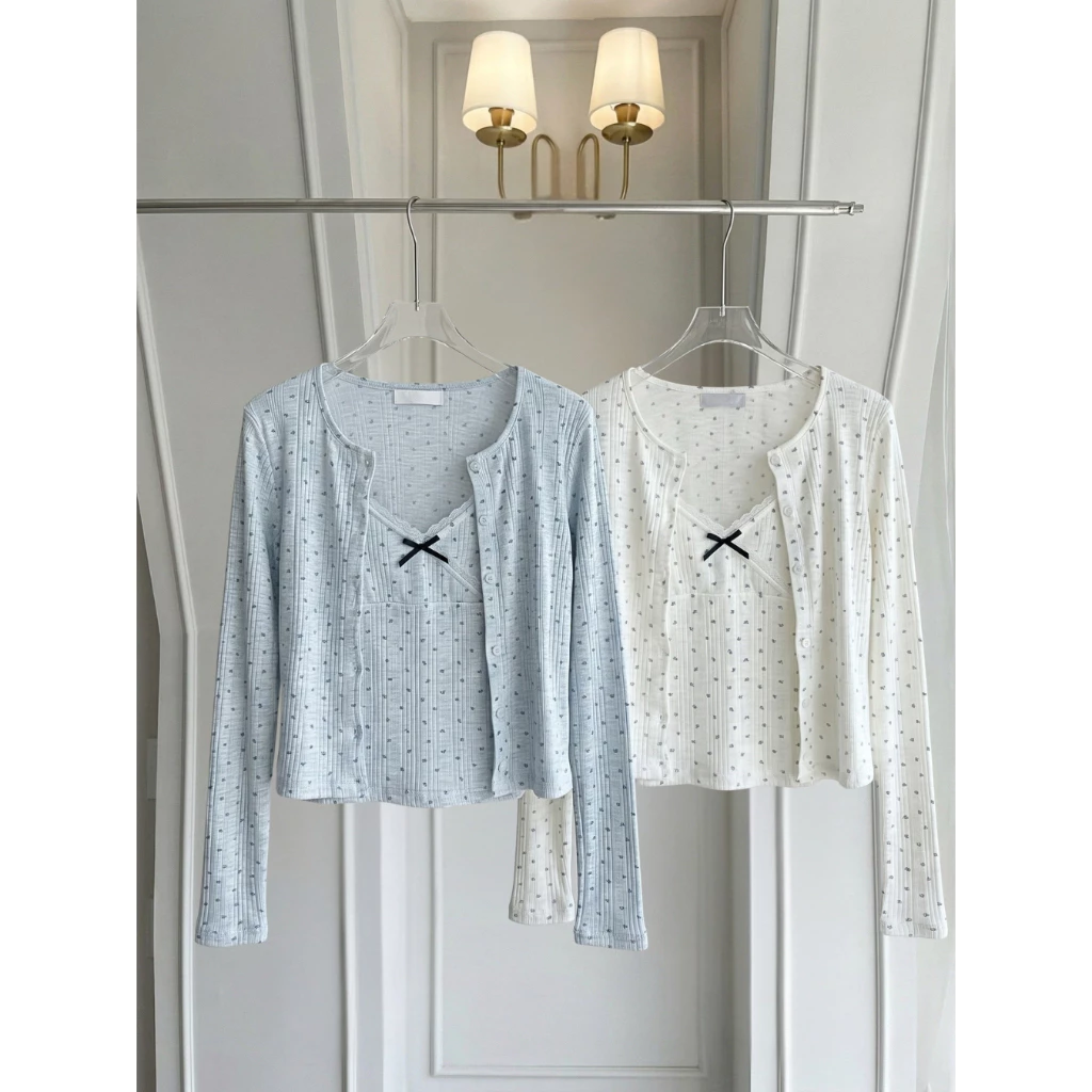 Honey Comb Cardigan เซทเสื้อคาร์ดิแกน+เสื้อสายเดี่ยวแต่งคอลูกไม้ลายโบว์จิ๋วน่ารัก Miladi
