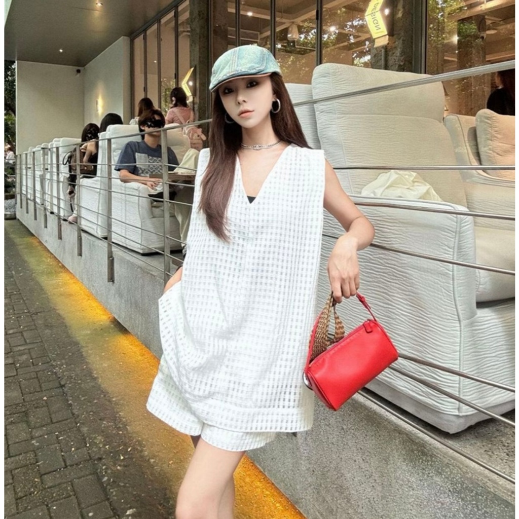Swan shop ชุดเซ็ตผู้หญิง สีขาว/สีดำ แขนกุด สไตล์เกาหลี ผ้าอัดพลีท ใส่สบาย แฟชั่นฤดูร้อน