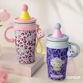 [พร้อมส่ง🇹🇭] แก้วสแตนเลส Kitty SUS316 หูจับ พวงกุญแจ ฝาหมุนกันรั่ว 600ML แก้วน้ำ แก้วเก็บความเย็น