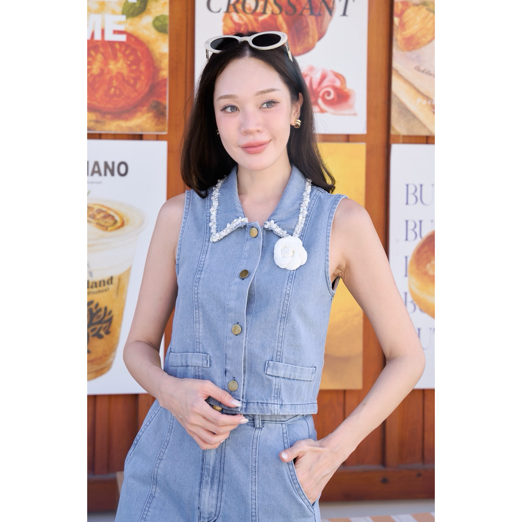 ร260 Cami Set เซทยีนส์แขนกุดปักดีเทลปกคอ แถมฟรีเข็มกลัดดอกไม้