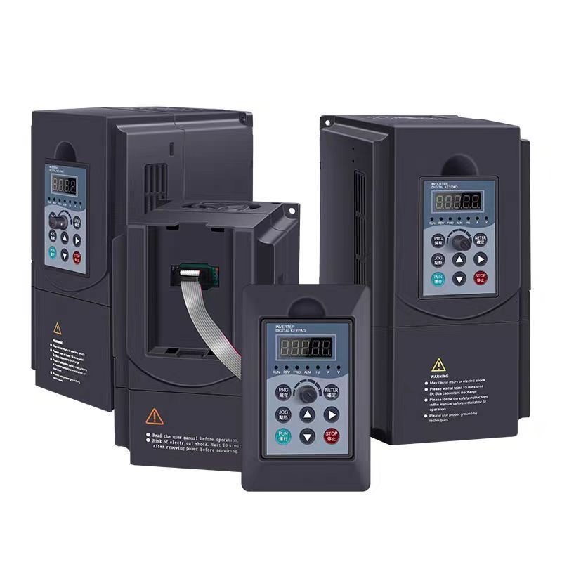 ✨อินเวอร์เตอร์ควบคุมความเร็วมอเตอร์ 1เฟส220V 3เฟส380V 1.5-11KW สำหรับปั๊มน้ำมอเตอร์