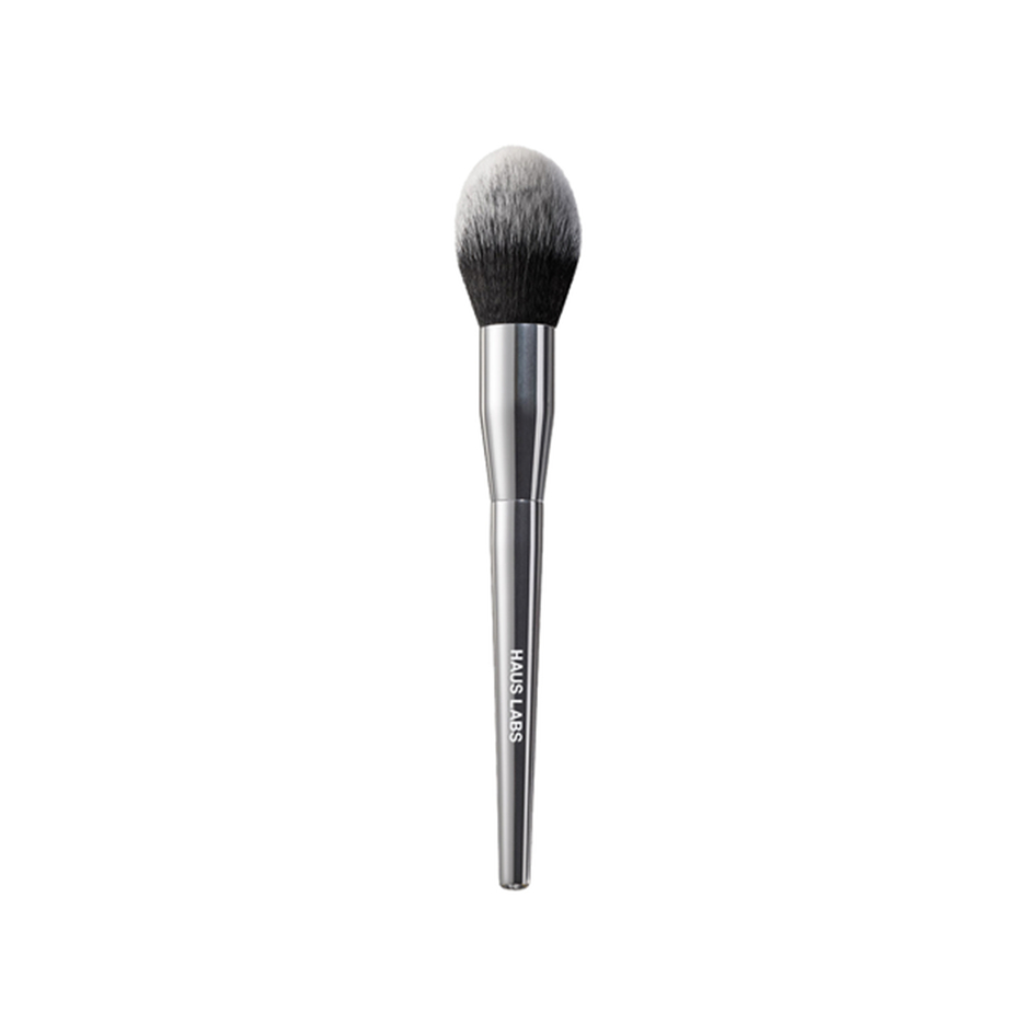 HAUS LABS Powder Brush แปรงปัดแป้งอเนกประสงค์ ขนนุ่มฟู ลงแป้งฝุ่น บลัชออน คอนทัวร์ฟุ้งละมุน ด้ามเดีย