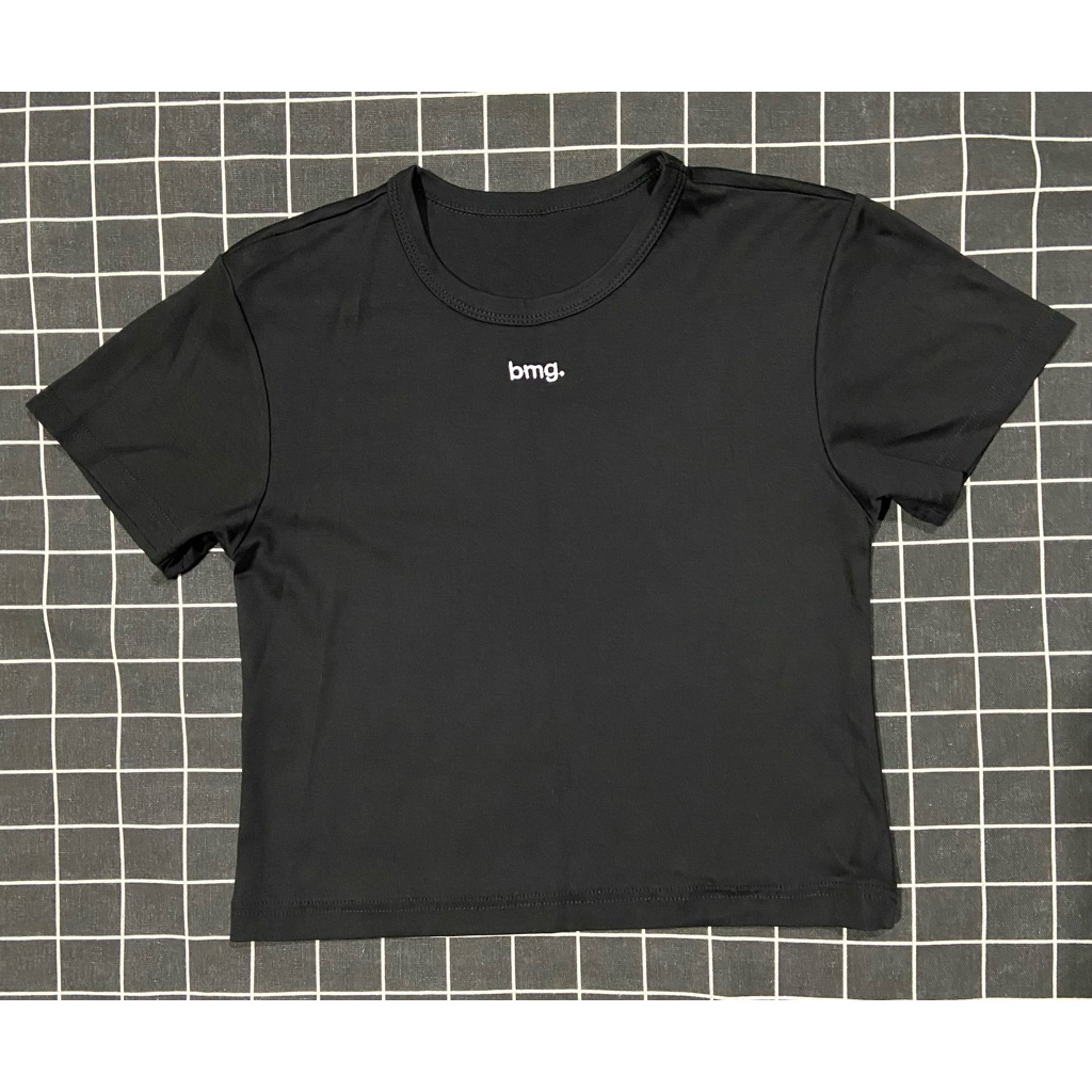 Beming เสื้อยืดเบบี้ทีแขนสั้น สีดำ ปัก bmg Size M สภาพใหม่ ไม่มีตำหนิ (ไม่เคยใส่)
