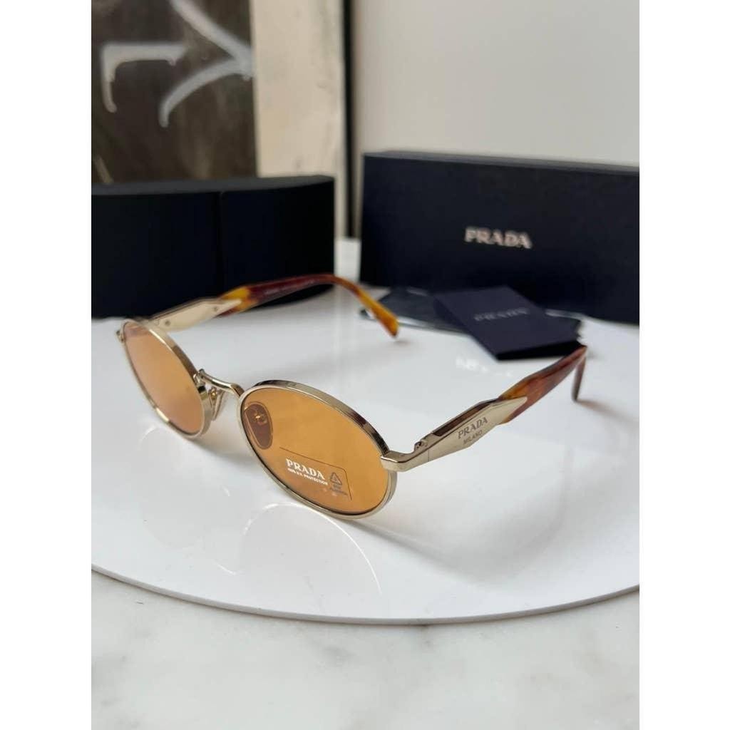👓แว่นกันแดด Prada รหัส PR 65ZS ของแท้รับประกัน2ปี พร้อมอุปกรณ์ครบset ใส่ได้ทั้งชายและหญิง