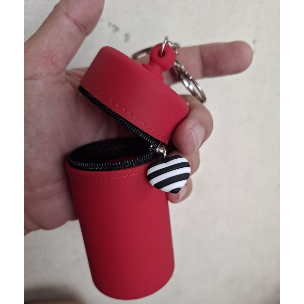 ✌😅✌ สินค้ามือสองสภาพใหม่ Sephora Lipstick Case หรือ เคสใส่ลิปสติกแบบพกพา รุ่นลิมิเต็ดจากแคมเปญ Sepho