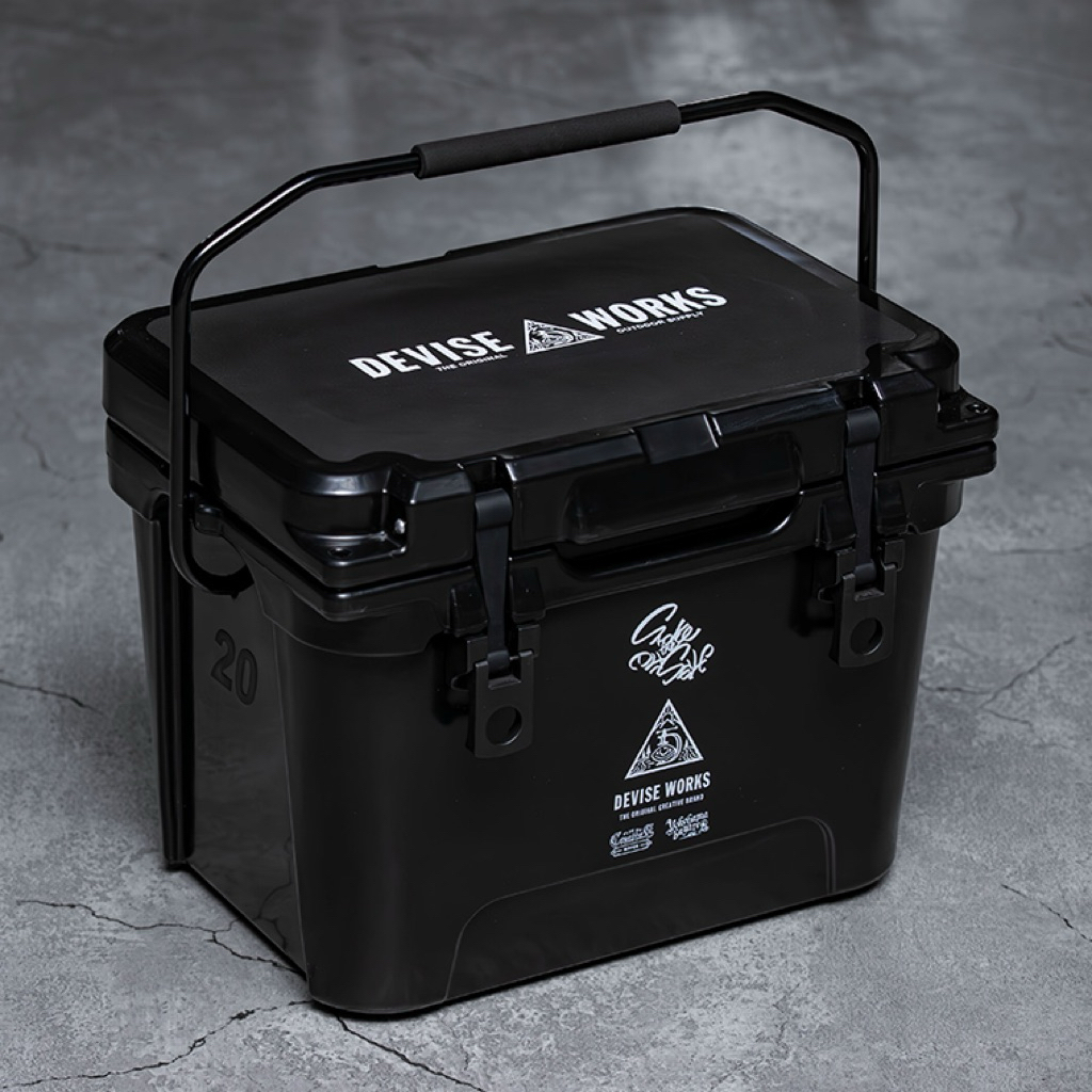 DEVISEWORKS Cooler Box D 20QT กล่องคูลเลอร์แคมป์ปิ้ง สีดำ 20 ลิตร ฉนวน 3 ชั้น สำหรับตั้งแคมป์