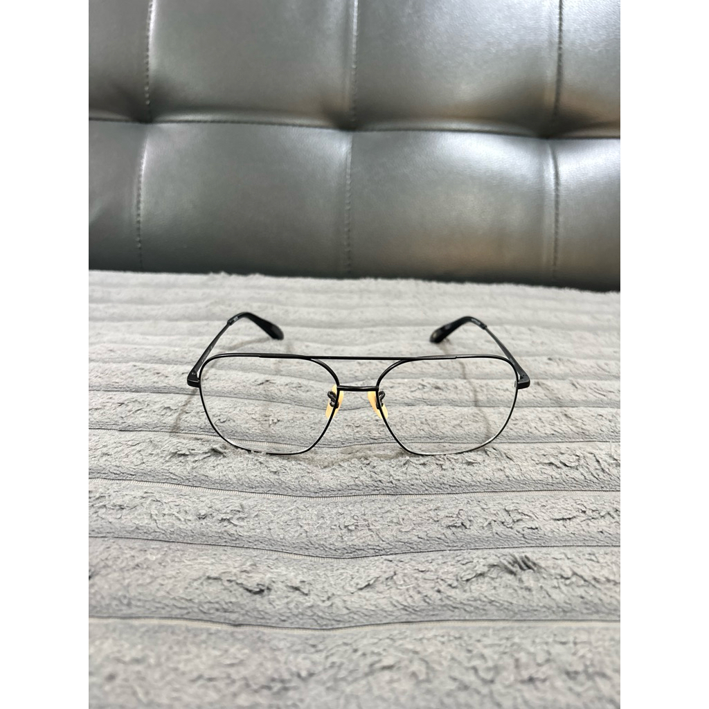 แว่นช๊อป V Eye Wear eyewear