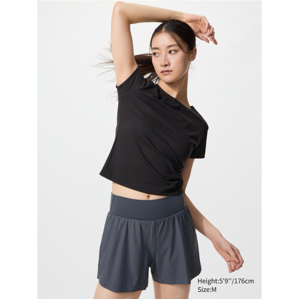 UNIQLO Ultra Stretch Active เสื้อยืดผู้หญิง