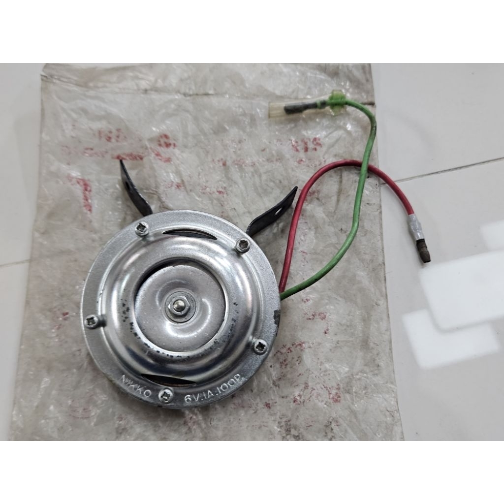 แตร แท้ใหม่ ญี่ปุ่น 6V. Honda C50 C65 C70 C90 NIKKO