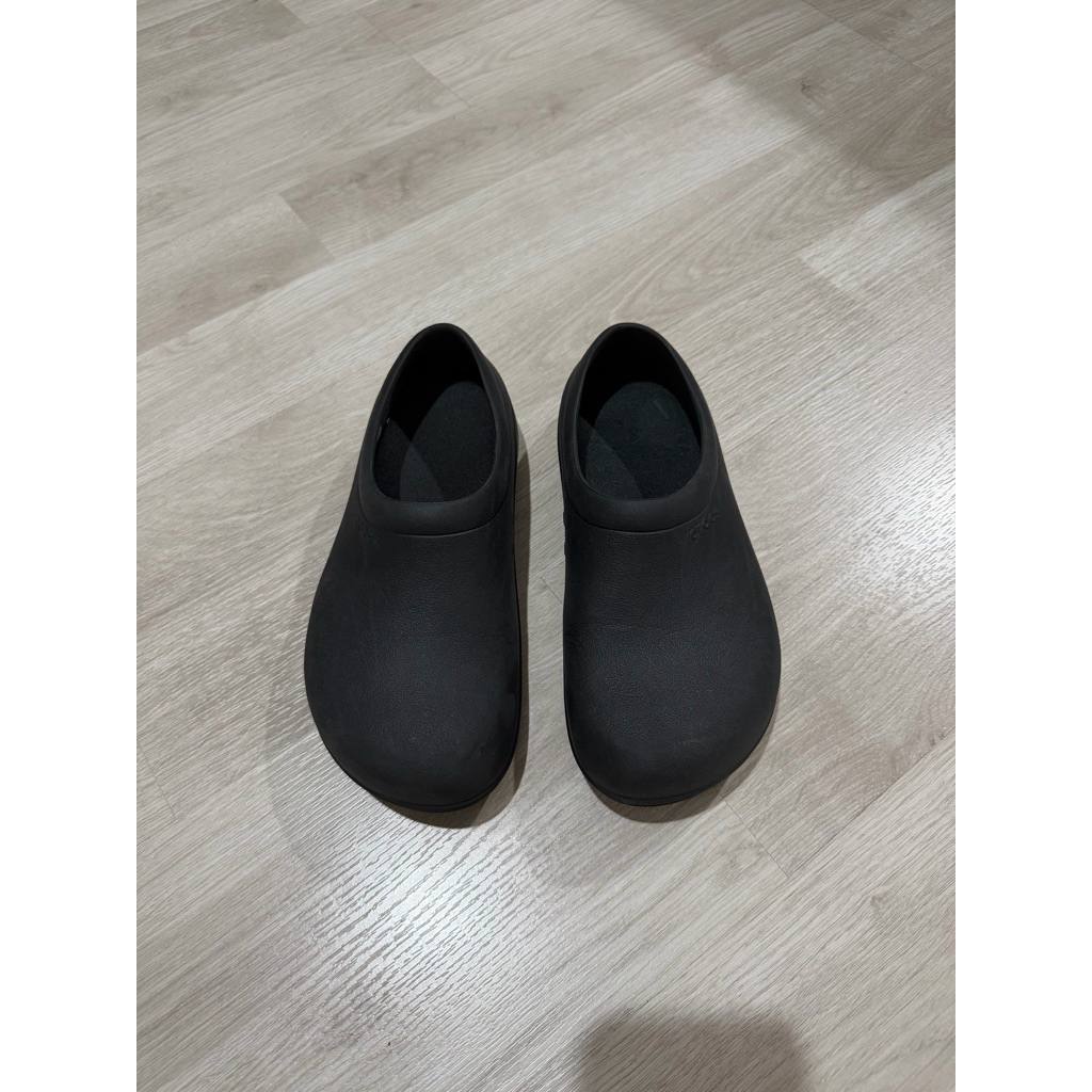 รองเท้าเชฟ Crocs มือสอง