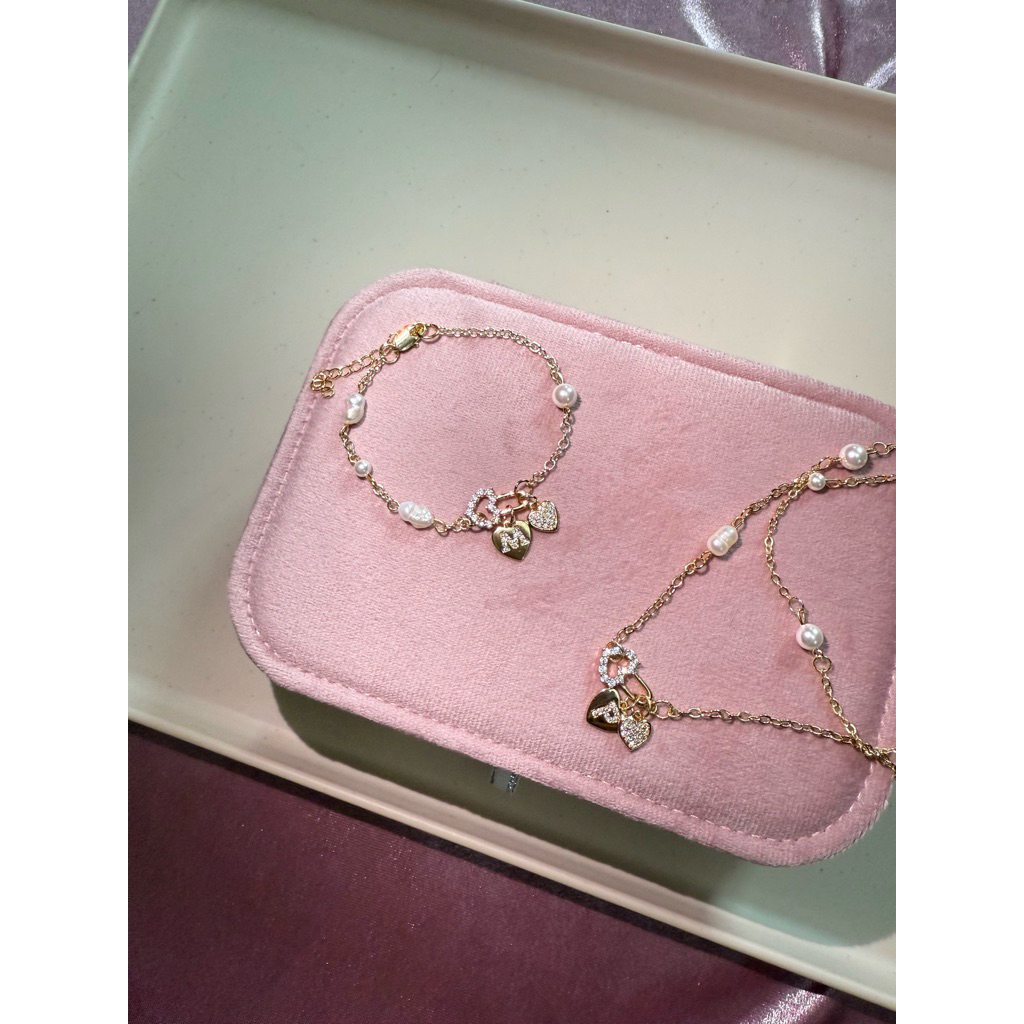 double heart bracelet กำไลหัวใจคู่ใส่ตัวอักษร