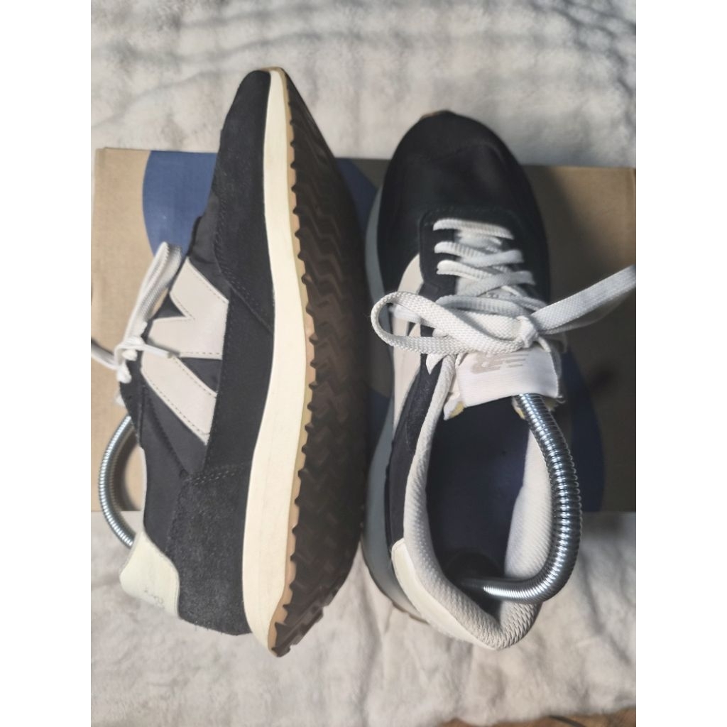 NB008 รองเท้า New Balance 237 (สี Black/White)