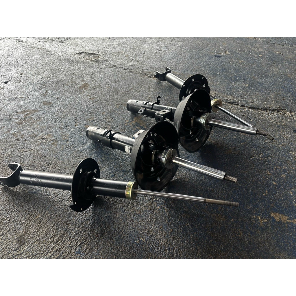 โช้คอัพเดิมติดรถ honda accord g9 2.0 2013ไม่รั่ว ไม่ซึม ทั้งชุด4ต้น(ถอดเพราะใส่โช้คแต่ง) รับประกันสภ