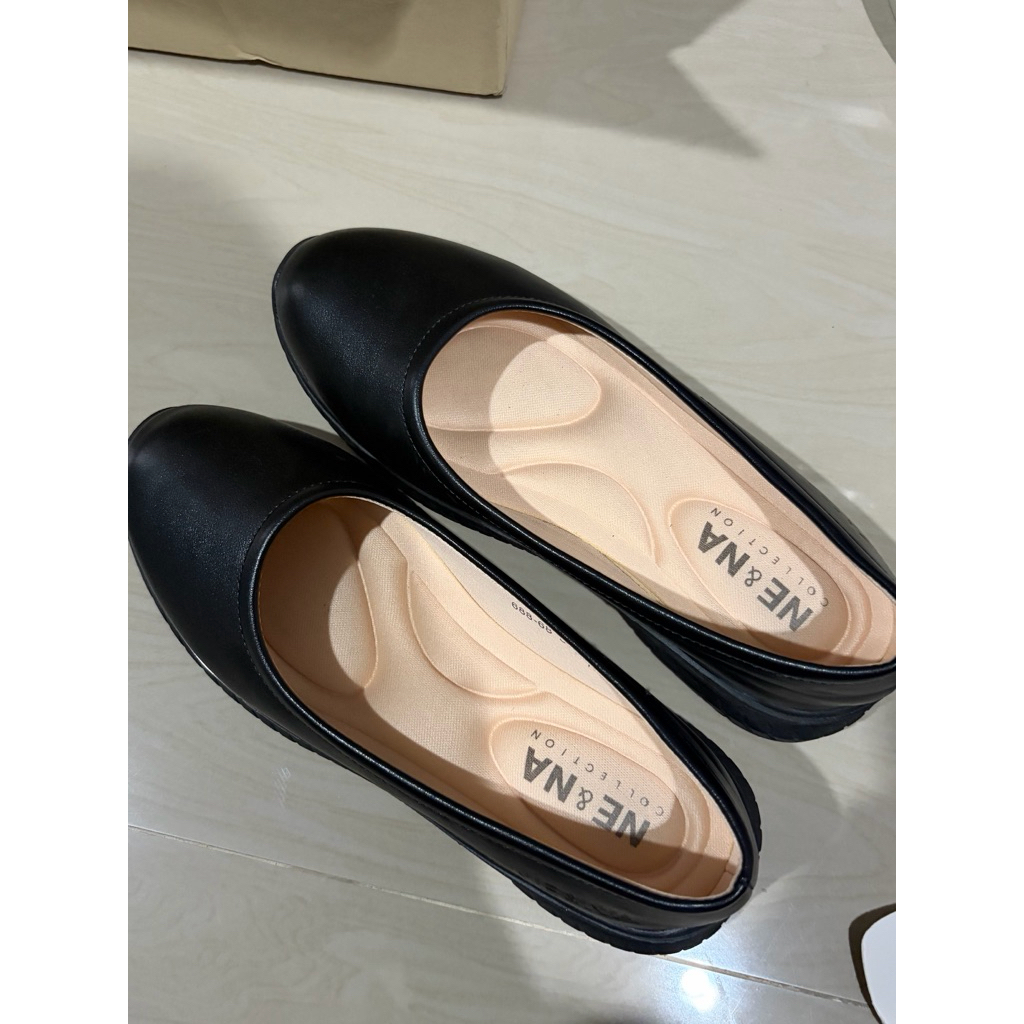 ส่งต่อรองเท้าคัชชูสีดำ ne&na รองเท้าทำงานผู้หญิง ใส่หนึ่งครั้ง ไซส์ 38-39