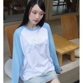 resign studio - เสื้อ Raglan เสื้อขาวแขนฟ้า☁️🐋