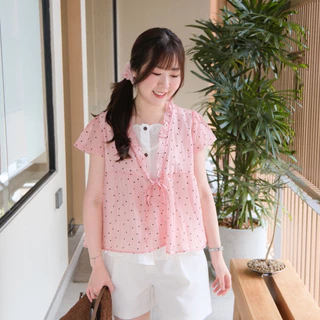 Rumi layer top ❣️Chakiya.store เสื้อสุดคิ้ววท์ เล่น layer มาพร้อมผ้าลาย polkadot🩵💖