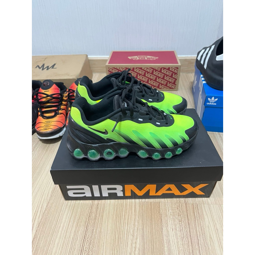 Nike Air Max Dn8 Black Green Strike 40/25