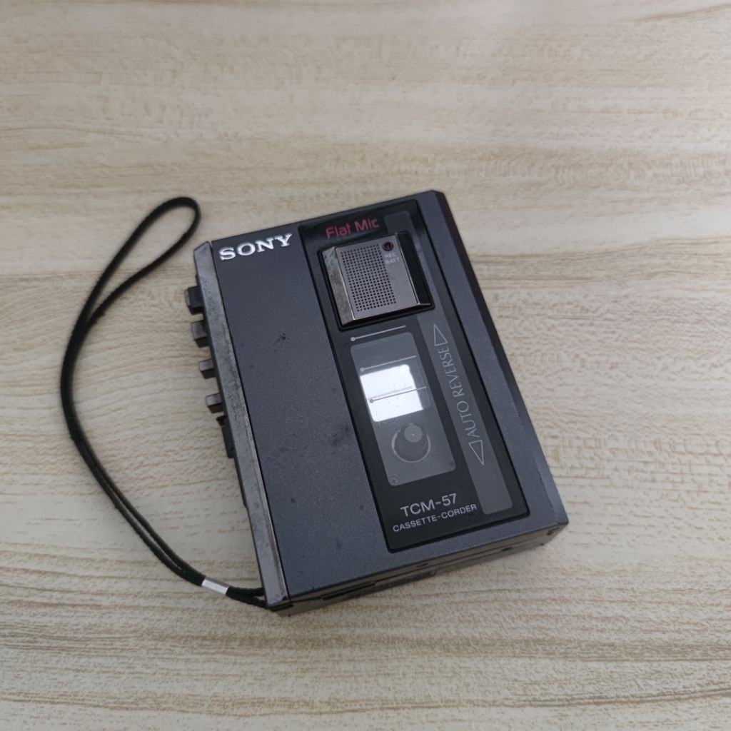 เครื่องเล่นเทป Sony Tcm-57 ระบบ Mono ทรงเหลี่ยม