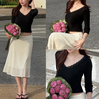 SEPTEMBER ME -Celebeth Topเสื้อดีไซน์คอวีแต่งลูกไม้