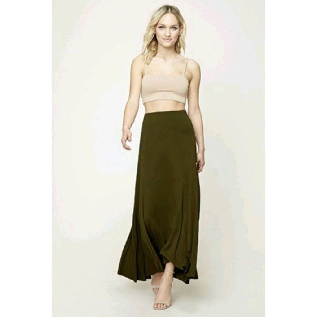 F21 Contemporary Maxi Skirt กระโปรงยาว เล่นชายไม่เท่ากันเก๋ ผ้ามีน้ำหนักทิ้งตัวดี ยืดหยุ่นได้ เอวยางยืดด้านใน สี Olive