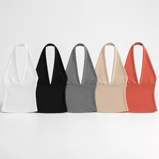 Atipashop - Spicy Halter Top | เสื้อคล้องคอ ทรงเข้ารูป ดีไซน์คอวีลึกช่วยเผยช่วงคอและไหล่อย่างสวยงาม