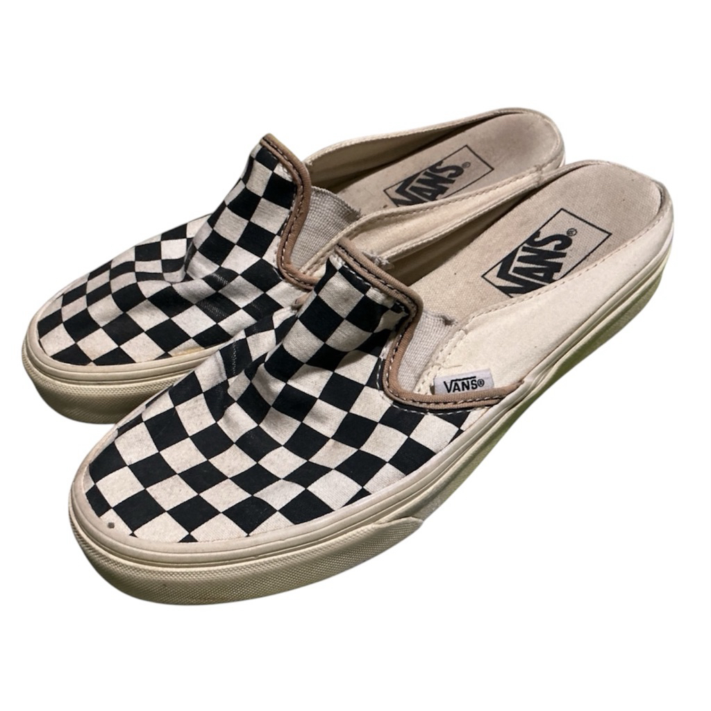รองเท้าสลิปออนลายตาราง Vans