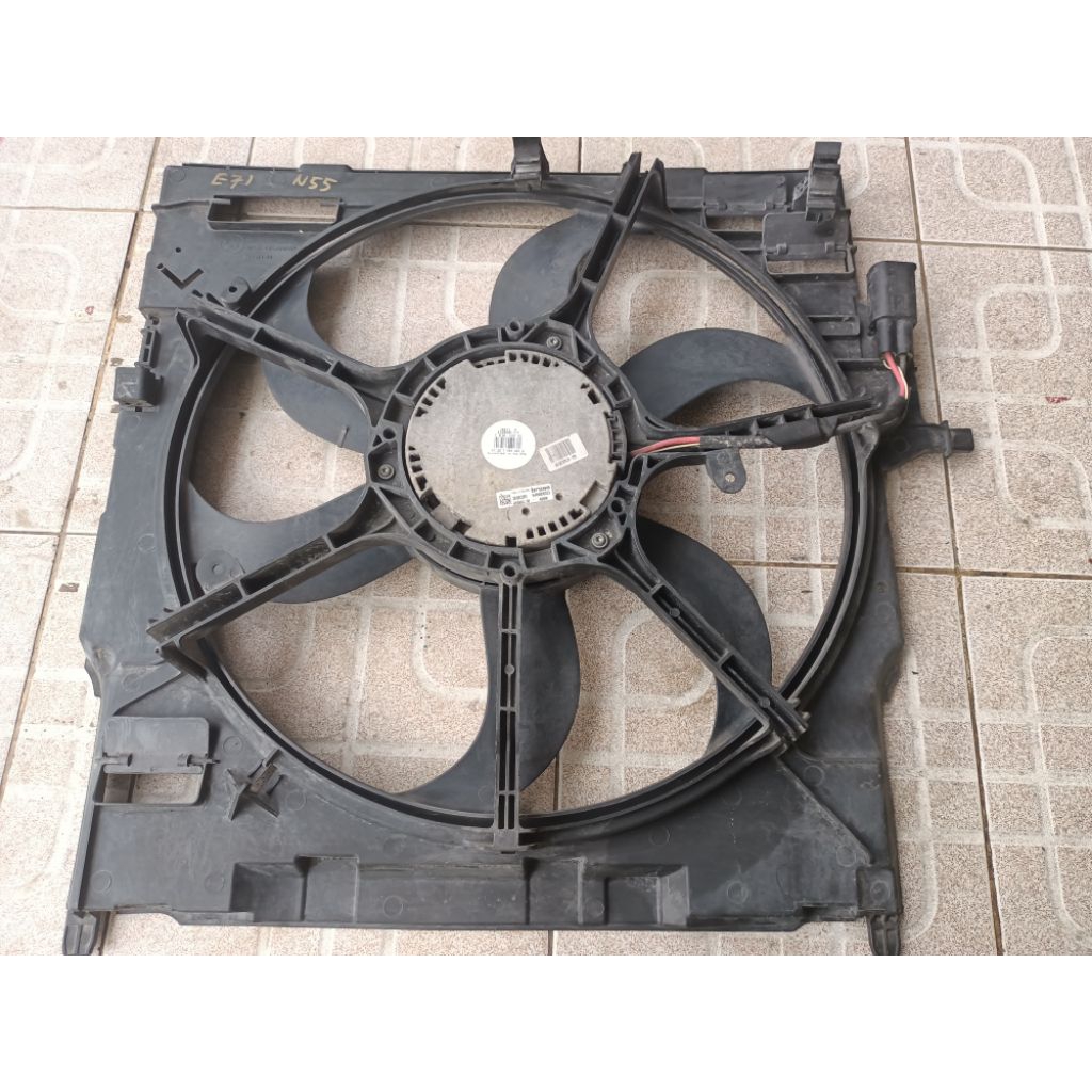 พัดลมหม้อน้ำ BMW X5(โฉมE70)X6(โฉมE71)และ N55 BMW X6(E71)เครื่องยนต์เบนซิน 6 สูบเทอร์โบรหัส N55เครื่อ