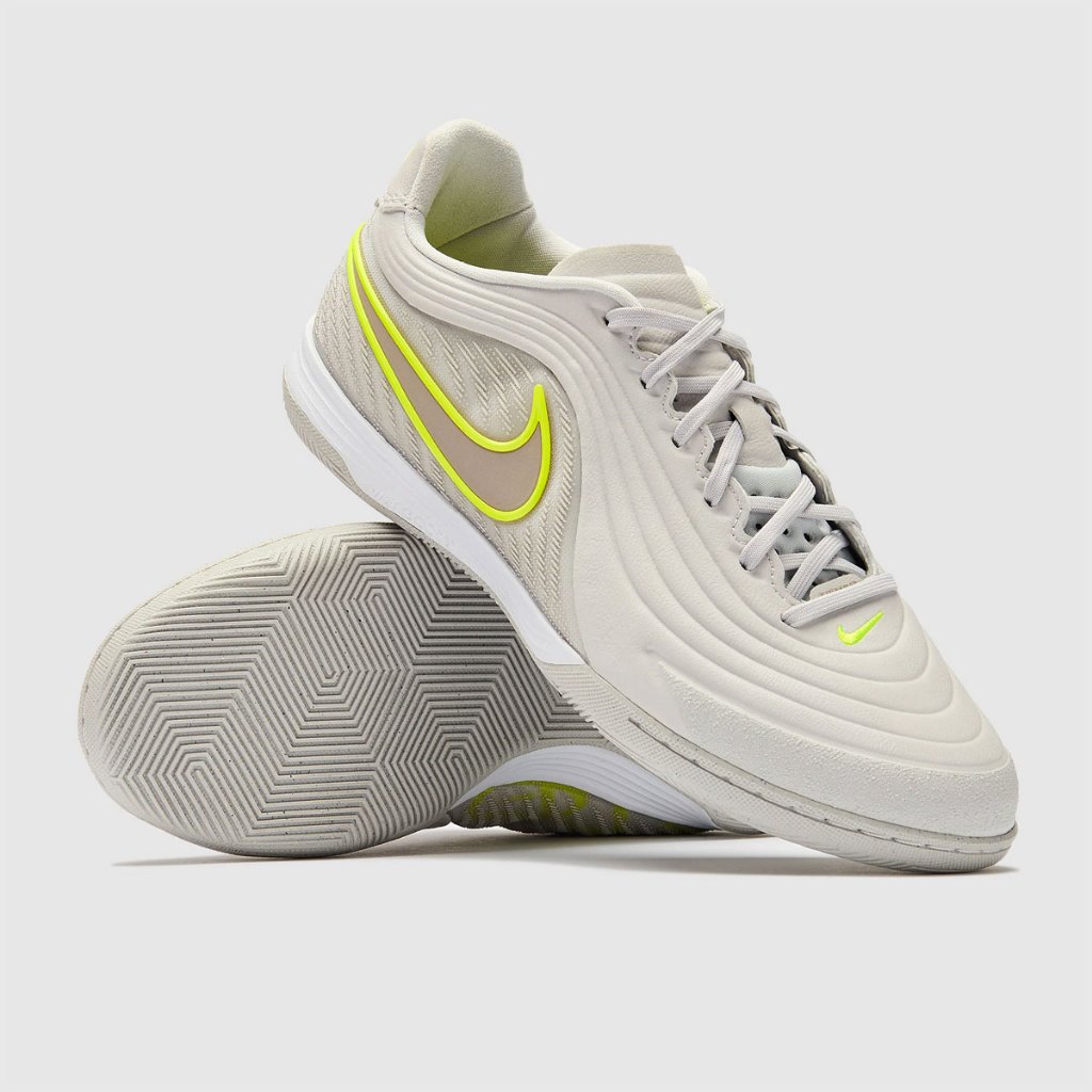 รองเท้าฟุตซอล Nike Tiempo ReactGato