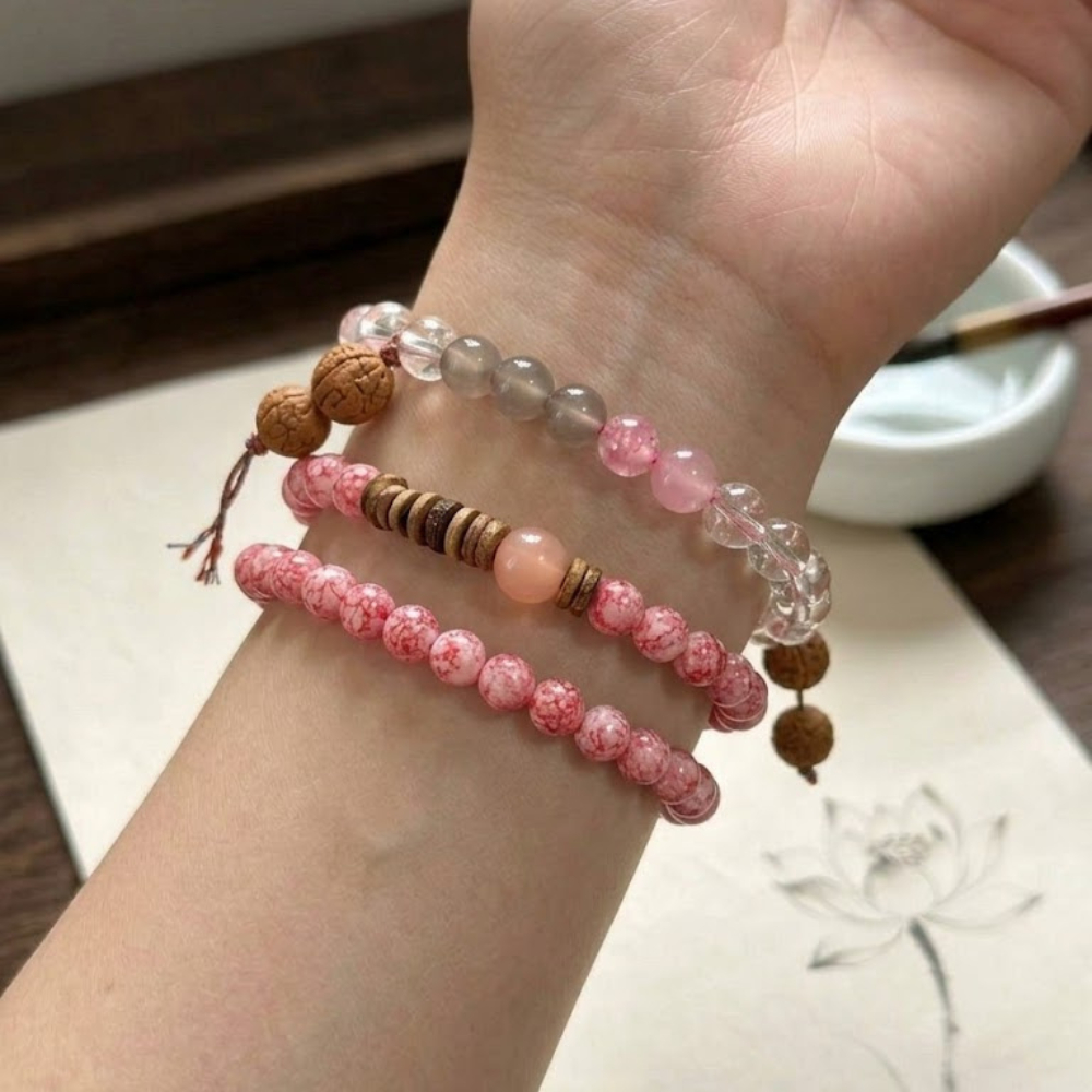 สร้อยข้อมือหินมงคล รุ่น "มณีร้อยเรียง" เสริมดวงสถิตใจ โชคลาภ [ผ่านการรับพลังงานจากสถานที่ศักดิ์สิทธิ์ทั้งในจีนและไทย]
